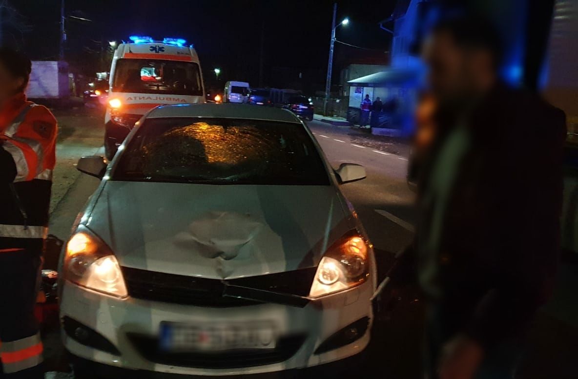 Update| Pieton spulberat de pe șosea, de un autoturism, la Picior de Munte