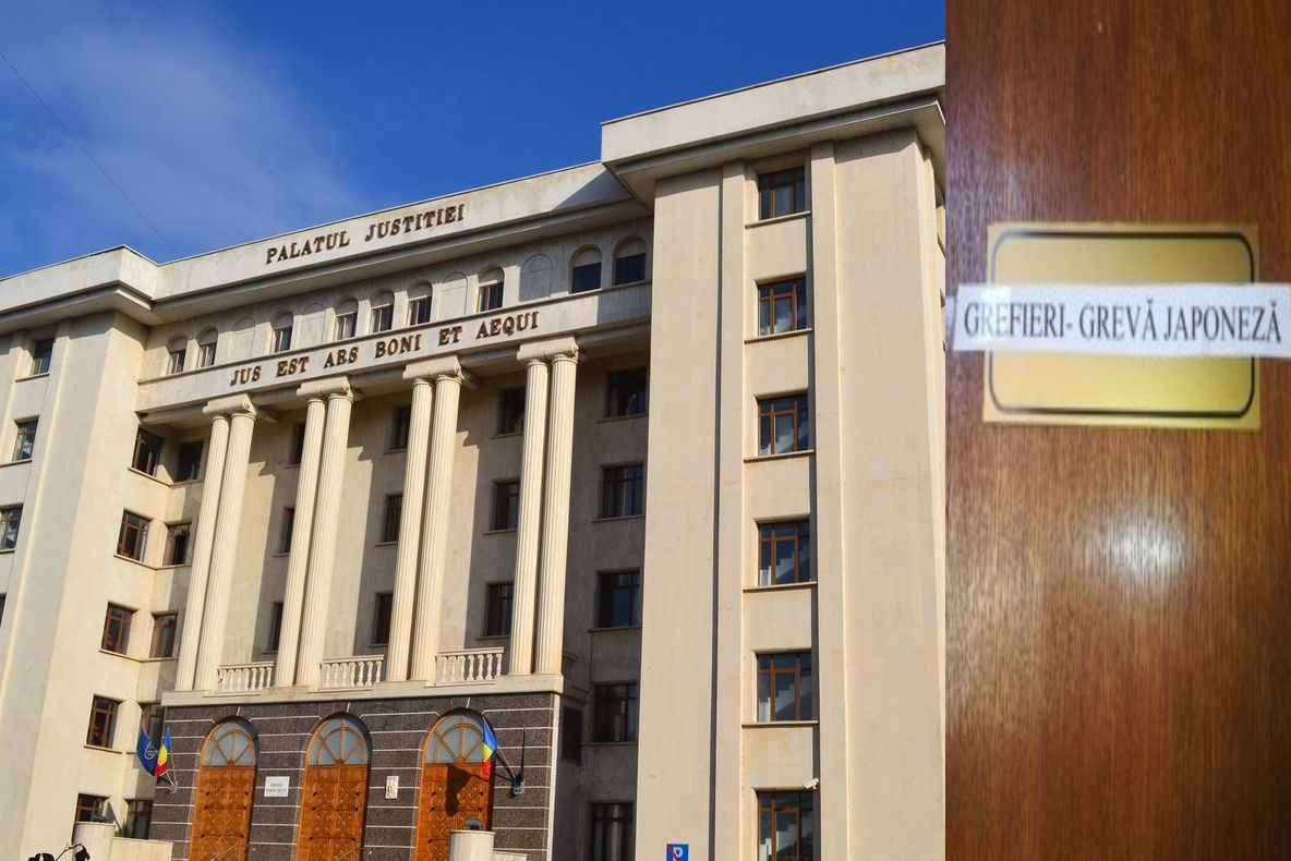 Grefierii dâmbovițeni ies în stradă, contra "injustiției sociale"