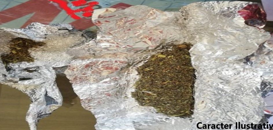 Tânăr de doar 18 ani, din Târgoviște, identificat cu droguri de risc asupra sa