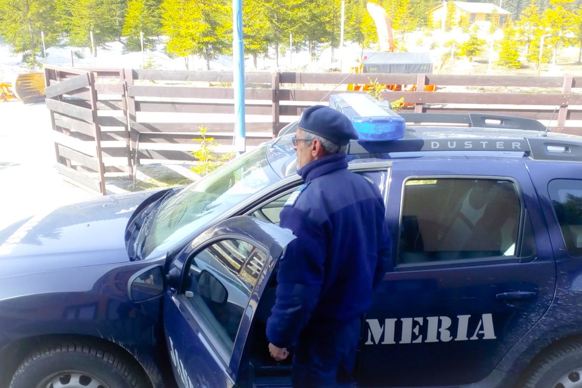 Sfaturi de la jandarmii montani pentru turiştii care vor face drumeții de Paște și 1 Mai