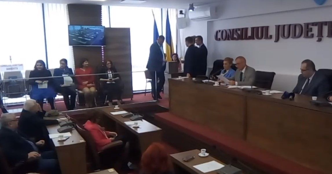 În procedură de urgență, CJ Dâmbovița și-a ales un nou președinte