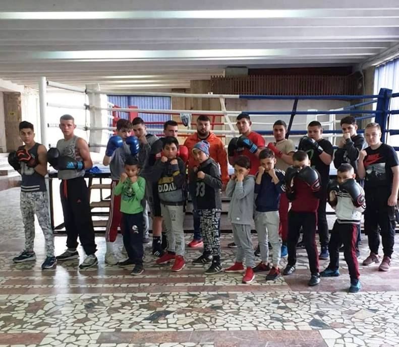 Moral bun pentru pugiliștii de la CS Târgoviște înainte de participarea la Campionatul Național pentru cadeți