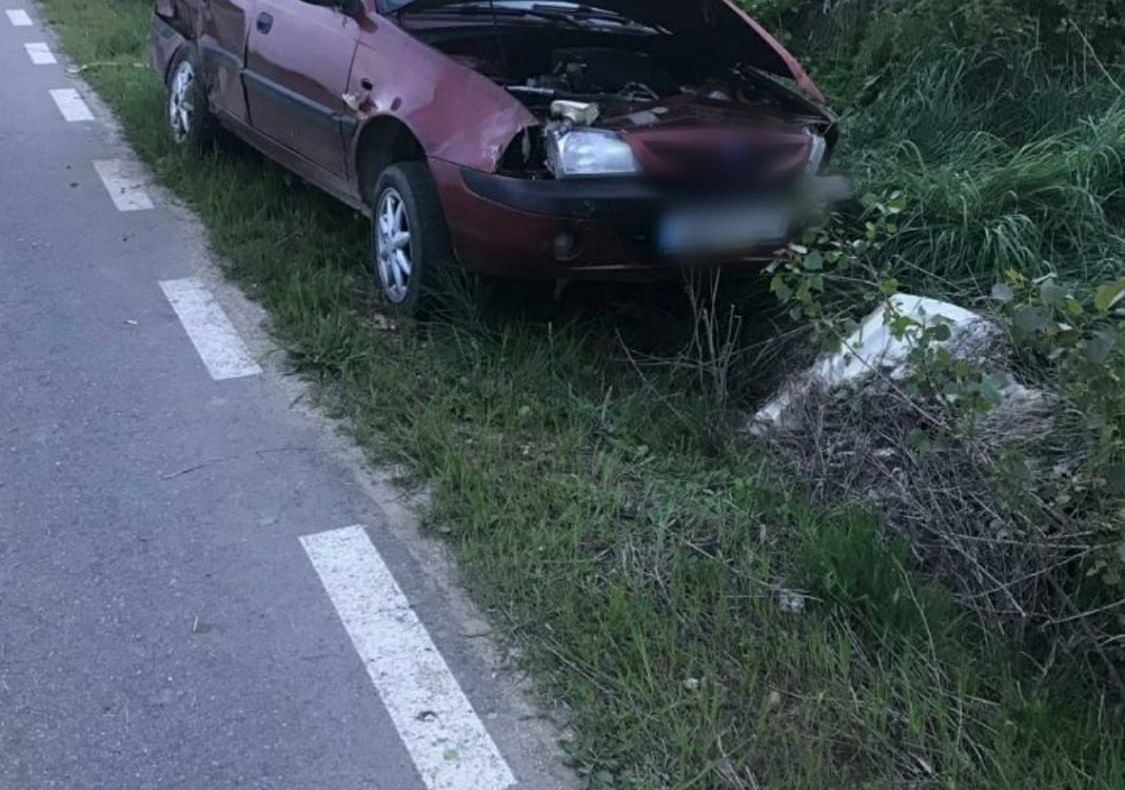 Accident la Băleni. Șoferul vinovat a fugit și este căutat de polițiști.