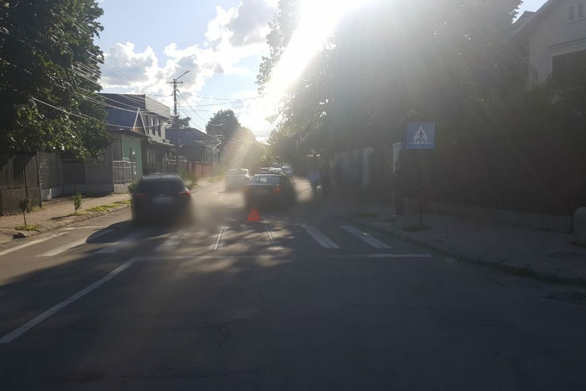 Adolescente rănite pe trecerea de pietoni, la Târgoviște