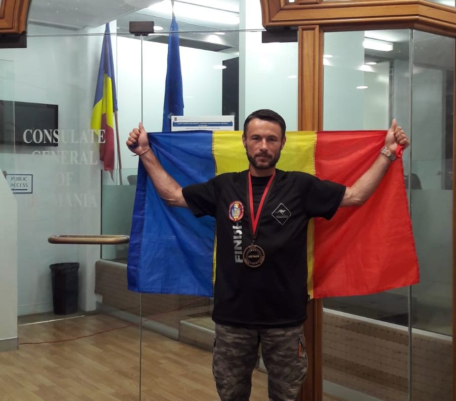 Două persoane rănite în urma unei coliziuni între un autoturism și o căruță