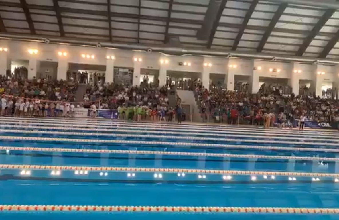 Record de participare la Cupa "1 mai" la înot, de la Târgoviște