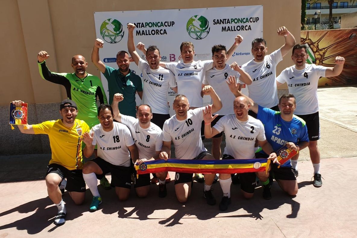 Polițiștii dâmbovițeni- vicecampioni la un turneu internațional de fotbal, desfășurat în Spania