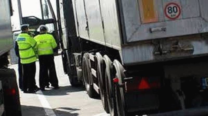 Operațiunea "Truck and Bus", un sfert dintre șoferi descoperiți în neregulă, în prima zi de control