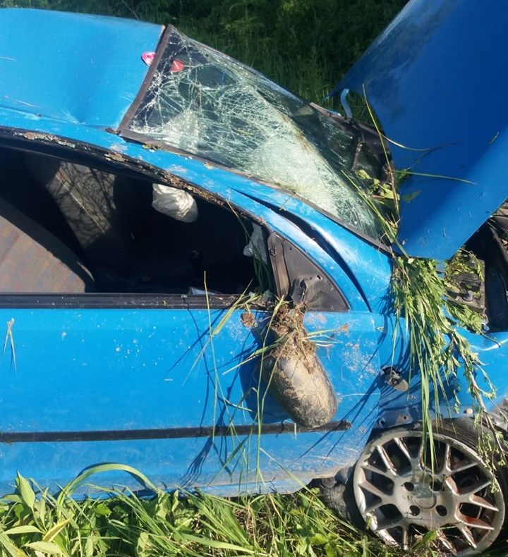 O şoferiţă a ajuns la spital după ce a adormit la volan