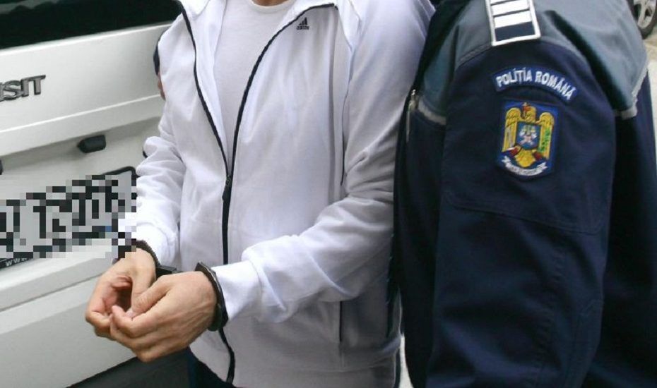 Doi tineri au fost reținuți, după ce au agresat un bărbat, într-un bar din Moreni