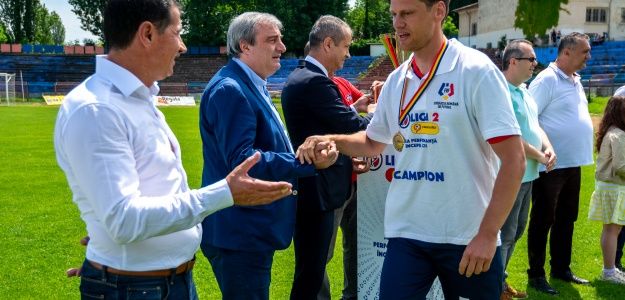 Gheorghe Păsărică și Marin Vătavu, la Centrul de Copii și Juniori