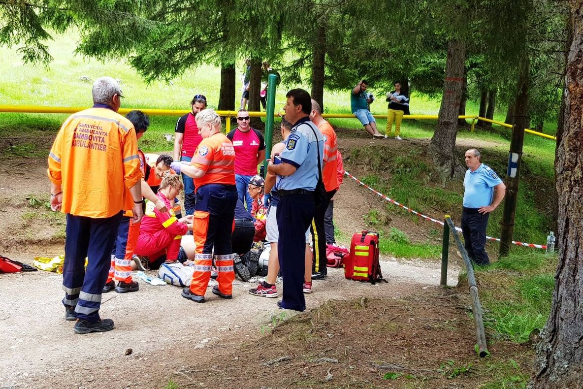 VIDEO Turistul doborât de caniculă, în Bucegi, resuscitat fără succes, aproape două ore