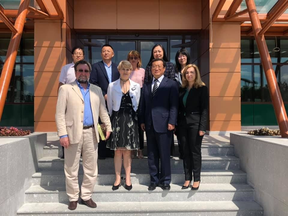 Oaspeți din China, la Universitatea Valahia din Târgoviște