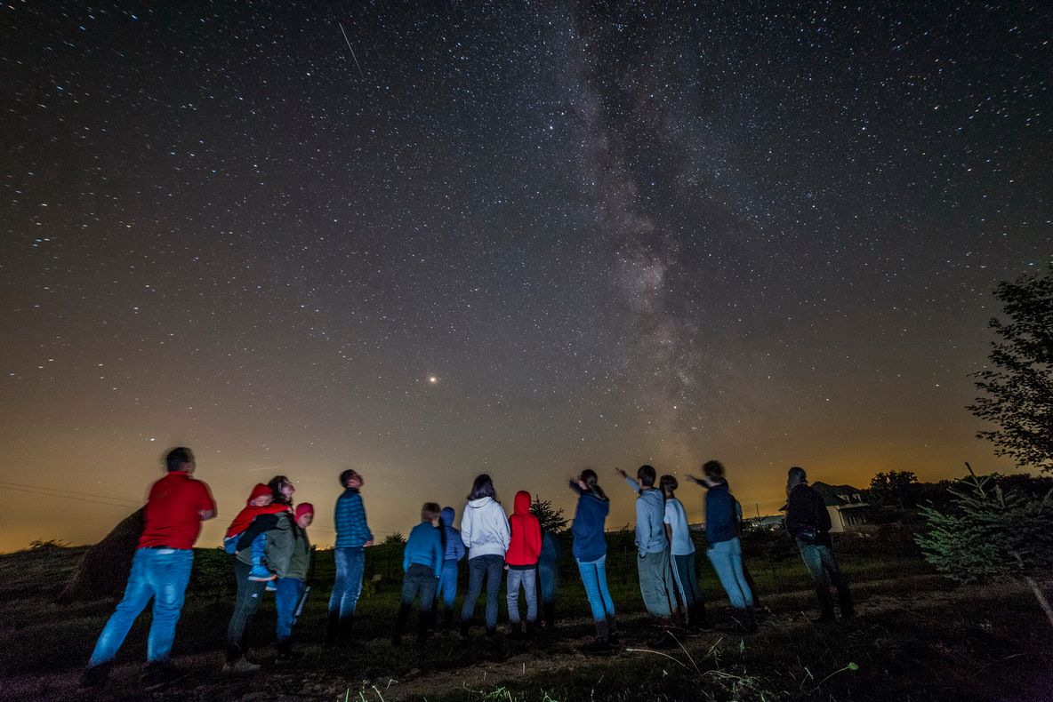 FOTO Astronomia și științele spațiale, temele unei tabere la poalele Leaotei