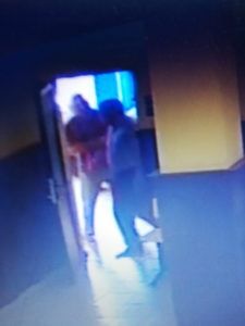 Aproape de bătaie pe holurile Primăriei. Edilul, în centrul scandalului