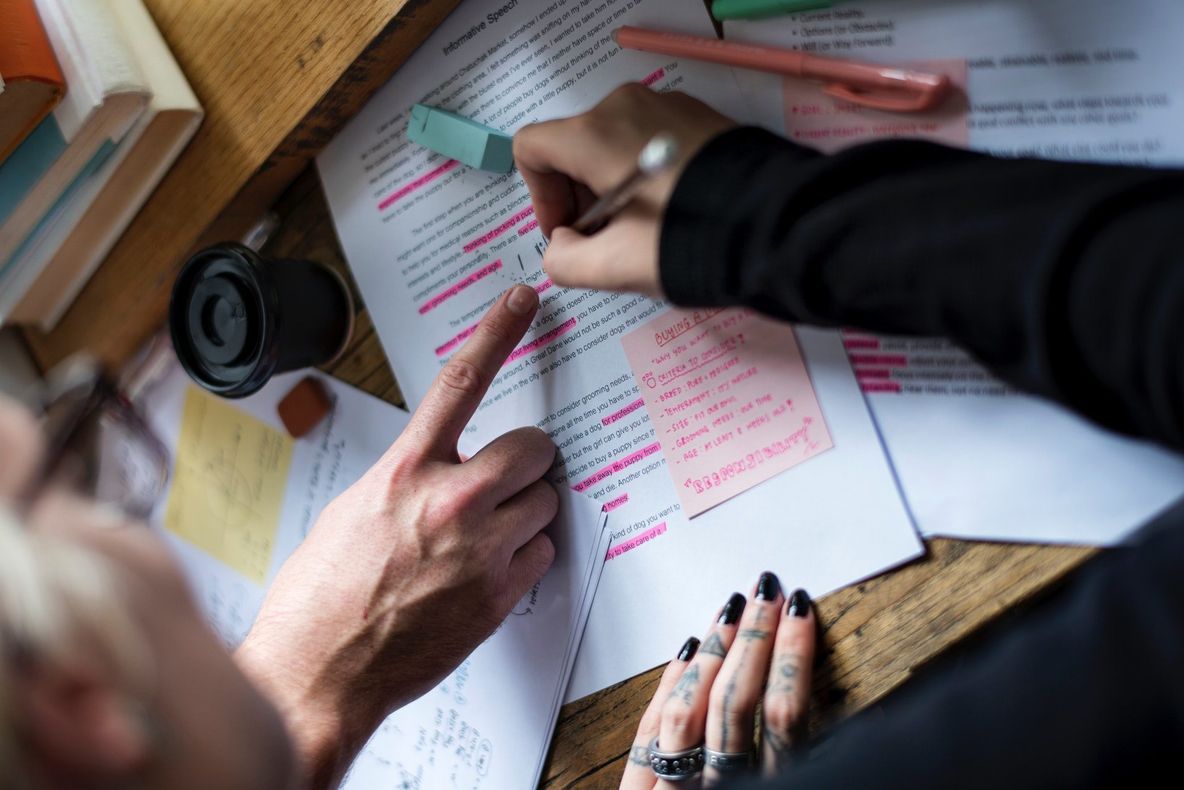 689 de candidați înscriși la examenele de titularizare din Dâmbovița