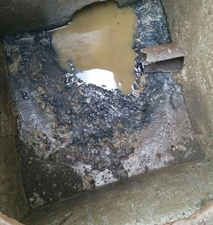 Compania de Apă a întrerupt furnizarea în orașul Pucioasa, din cauza unei avarii