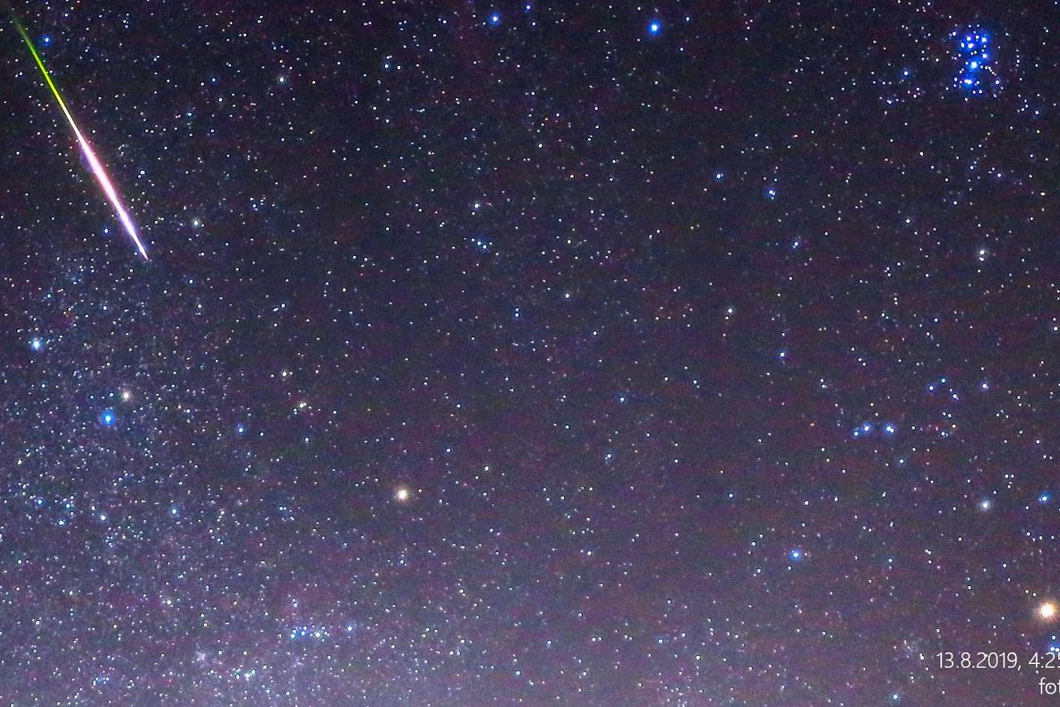 VIDEO Cum s-a văzut ploaie de meteori din Runcu, o zonă ferită de poluarea luminoasă