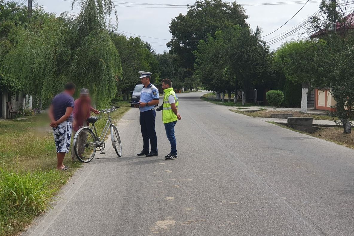 "Ziua biciclistului". Accidente în serie, în Dâmbovița, în care au fost implicați bicicliști