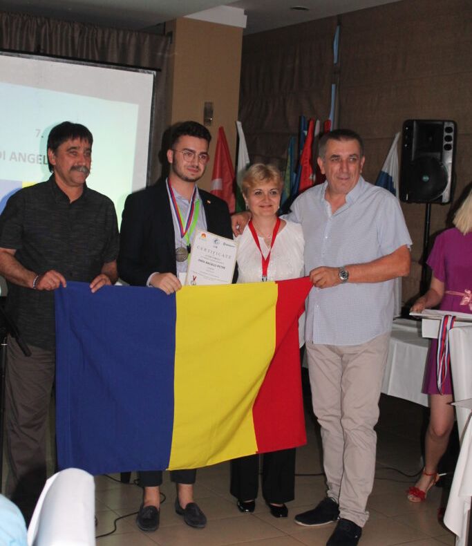 Performanțe școlare deosebite, pentru un elev din Târgoviște