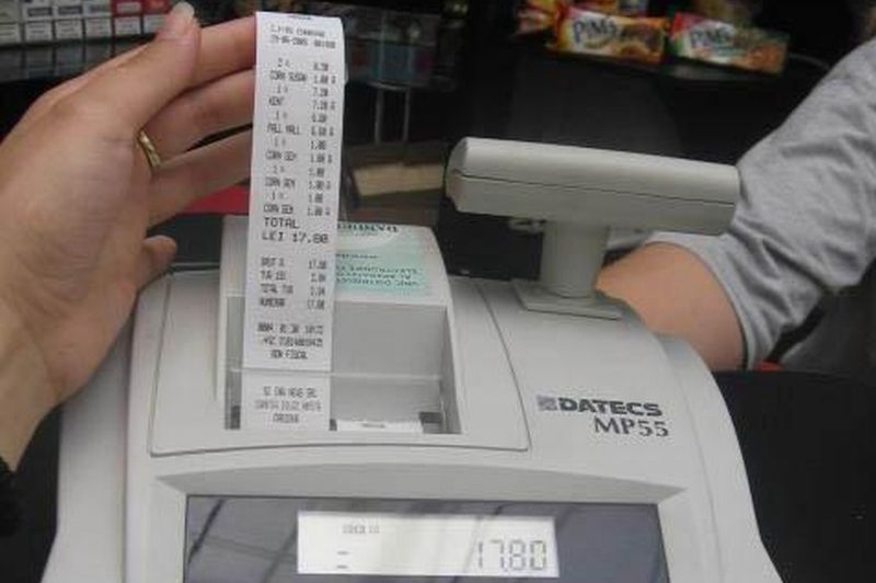 Proiect MFP: Bacșișul va fi evidențiat pe bonul fiscal. Vezi noile reguli
