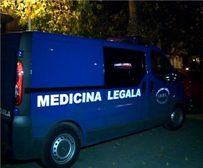 Bătrân de 80 de ani, găsit spânzurat în propria casă