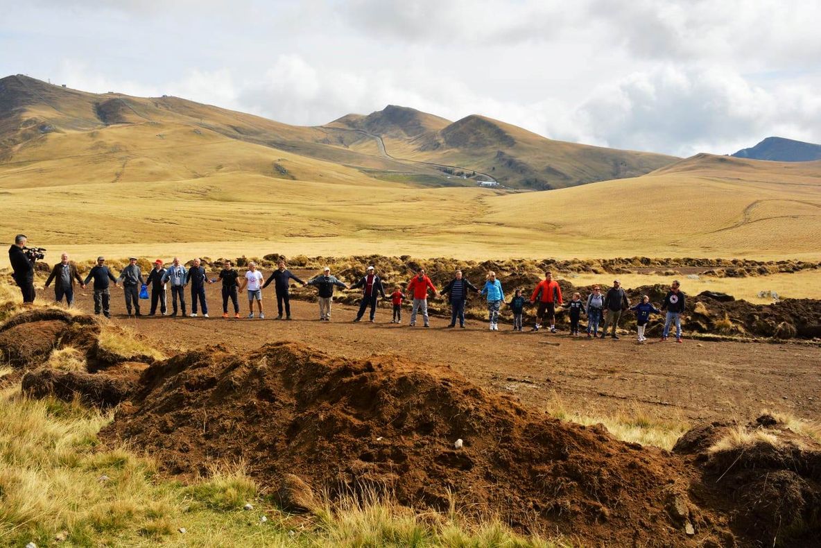 Iubitorii de munte se opun construcțiilor în Parcul Natural Bucegi