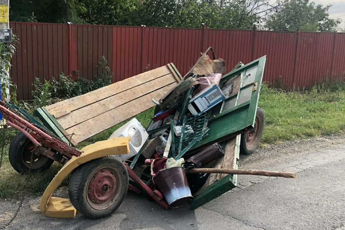 Coliziune între două căruțe la Niculești. Un minor a ajuns la spital