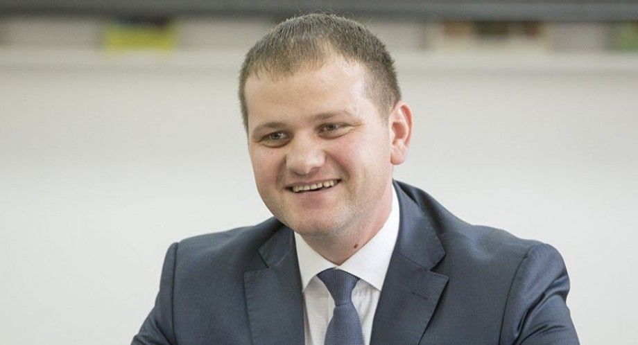 Absolvent al Universității Valahia, candidat la Primăria Chișinău