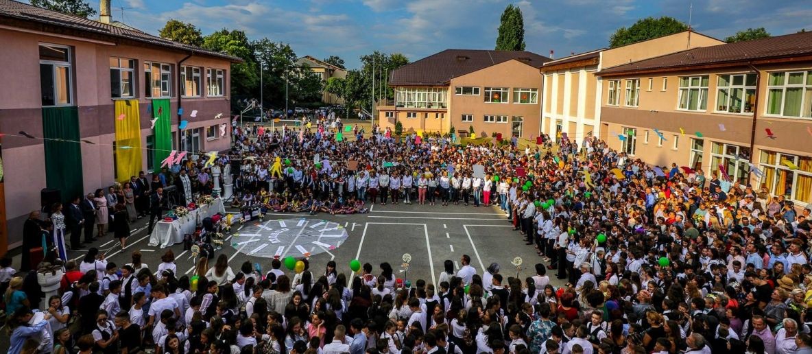 Școala Coresi primește vizita unor profesori din mai multe țări, în cadrul unui proiect inedit