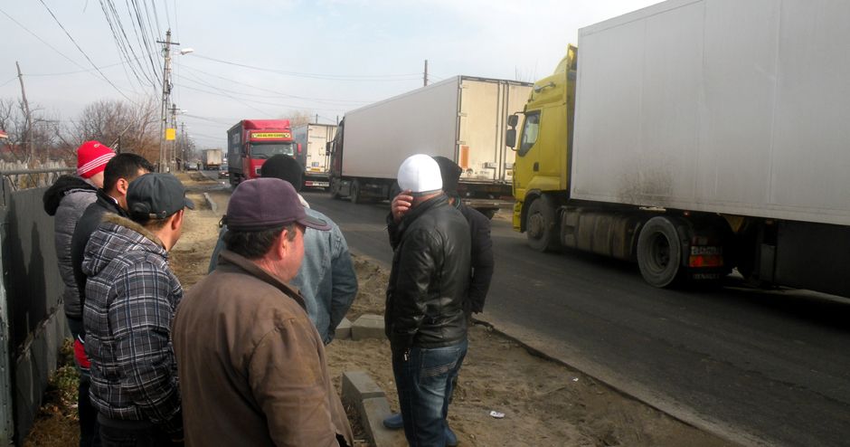 Pieton accidentat grav, de un TIR, la Crângași