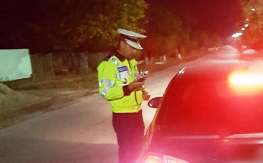 Acțiuni ale polițiștilor de la rutieră pentru prevenirea accidentelor de circulație