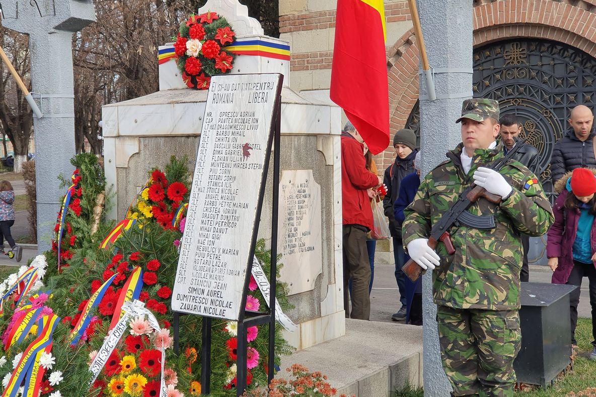 Foto-Video| 30 de ani de Libertate. Moment de comemorare la Târgoviște