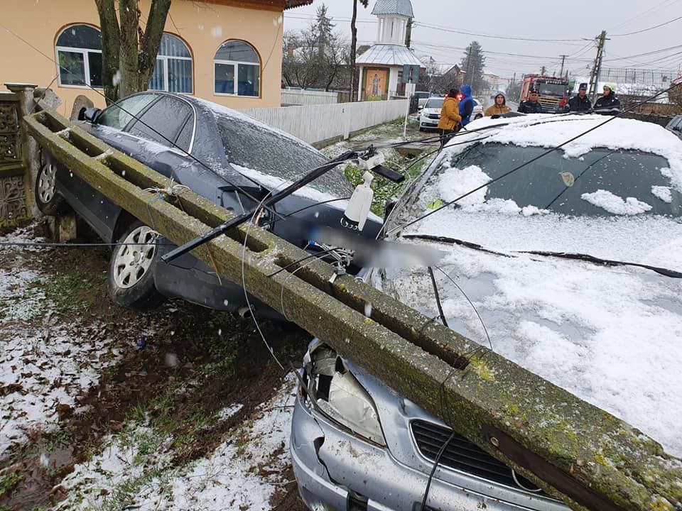 Update 2|Doi bărbați au fost răniți ,în urma unui accident petrecut pe DJ 721, în Dâmbovița. Imagini spectaculoase.