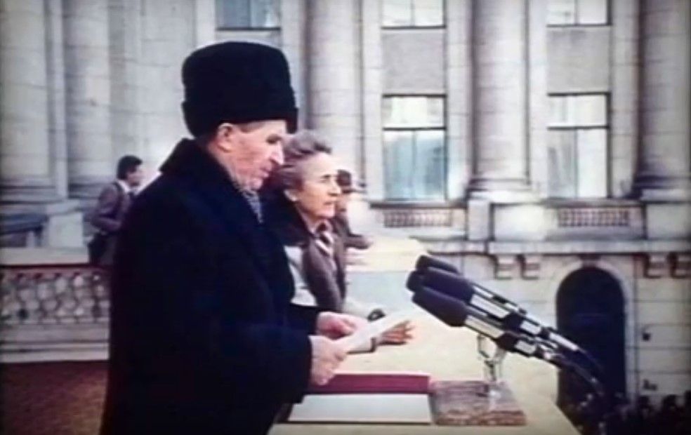 Imagini rare. Cu exact 30 de ani în urmă Ceușescu ținea ultimul discurs. Imagini ce nu au fost difuzate