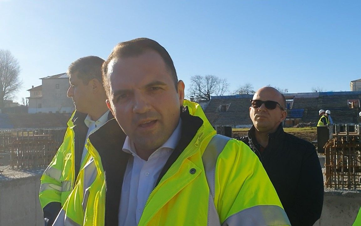Video| Reacție după anunțul făcut de realitateadedambovita.net,privind stadionul "Eugen Popescu". Va fi gata la termen, spune primarul