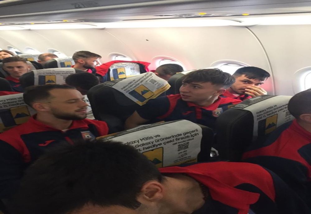 Imaginea zilei. Chindia Târgoviște a "decolat" spre cantonamentul din Antalya