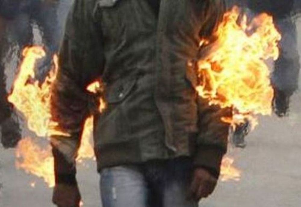 Un bărbat de 79 de ani și-a dat foc, după ce a cumpărat combustibil de la o stație peco. Incidentul a avut loc la Găești