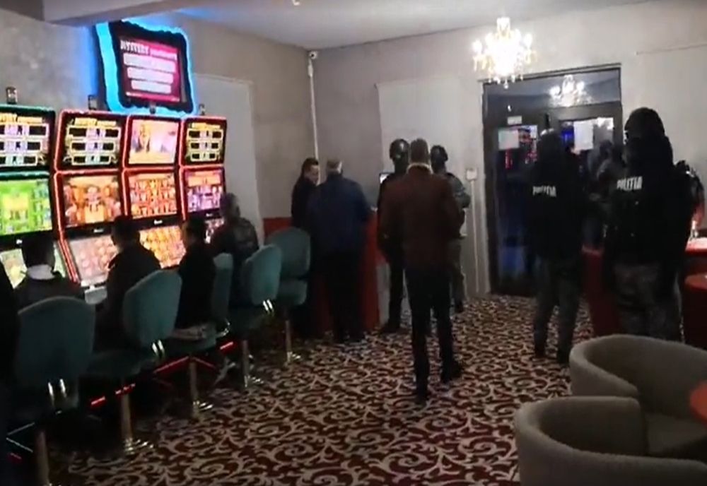 A ieșit din sala de jocuri de noroc și a omorât un om, cu o lovitură de bâtă. S-a întâmplat la Moreni (8-9 februarie)