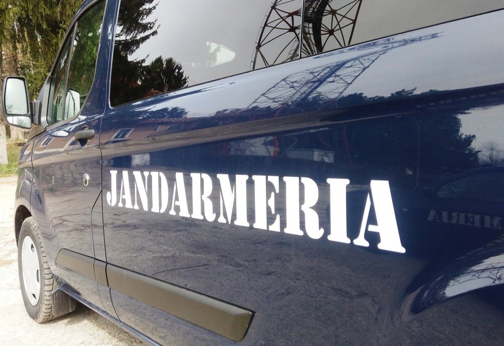 A agresat o femeie pe stradă, la Târgoviște. A avut ghinion, doi jandarmi, aflați în timpul liber, l-au imobilizat rapid