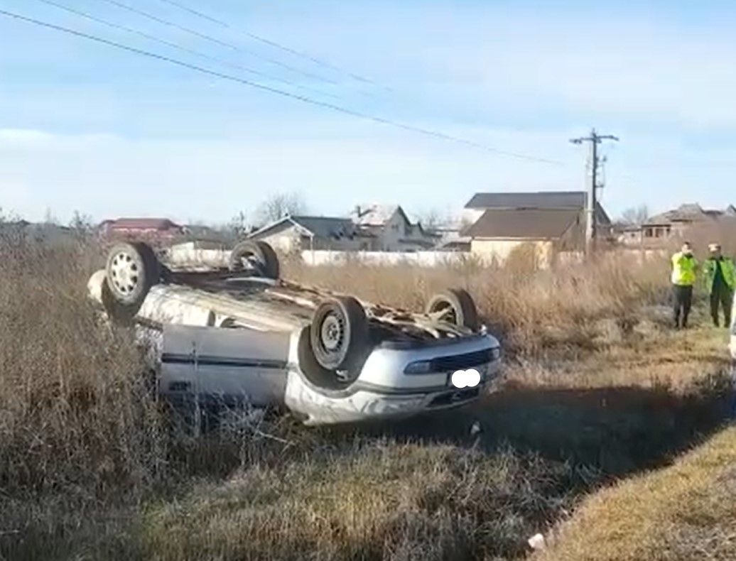 Accident spectaculos pe DN 72, la Priseaca. O persoană a ajuns la spital