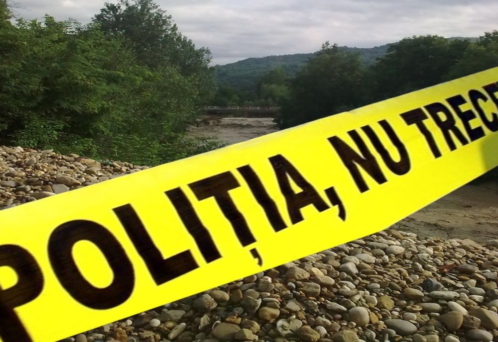 Bărbat de 58 de ani găsit decedat, în albia unui râu, la Pucioasa