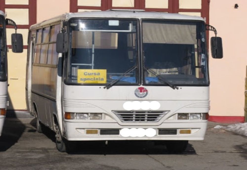 Curse ilegale de transport persoane, între București și localități din Dâmbovița, descoperite de polițisti