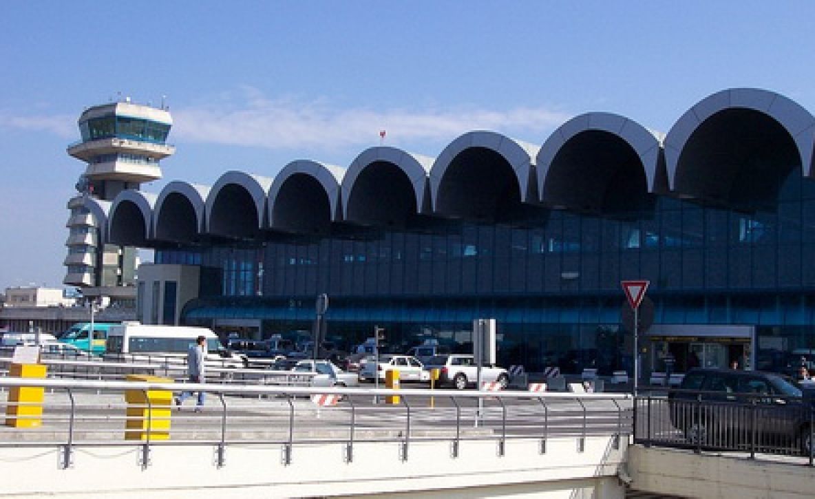 CNAIR anunță că accesul auto în cel mai mare aeroport al țării (Otopeni) este deviat, pentru aproape două luni