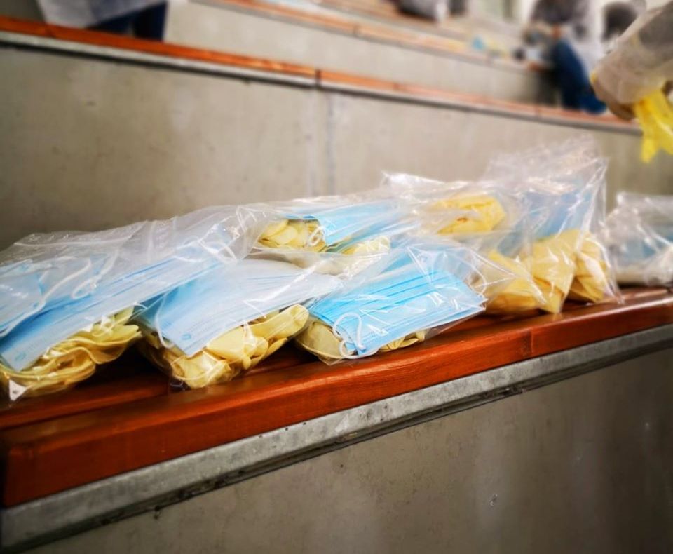 Anunț important. Târgoviștenii vor primi, la domiciliu, kituri de igienă (măști si mănuși),începând din 22 aprilie