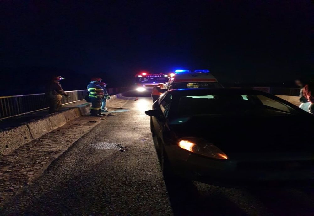 Coliziune auto la Viișoara. Un tânăr  de 21 de ani a fost  rănit