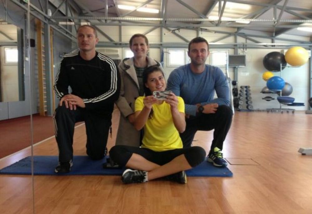 Lovitură de imagine, pentru  târgovișteanca Sorana Cîrstea. Va lucra cu Theo Cercel, preparatorul fizic concediat de Halep