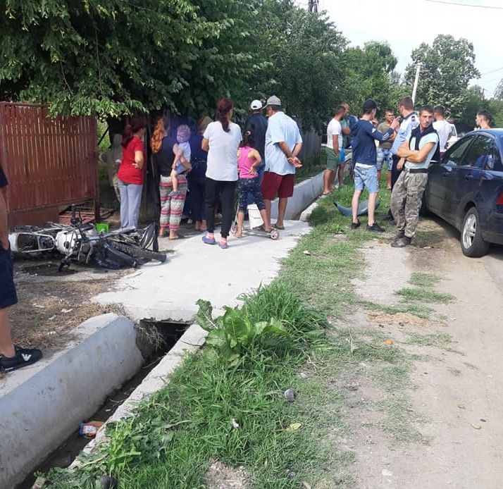 Tânăr rănit după ce a intrat cu motocicleta într-un gard, la Bilciurești