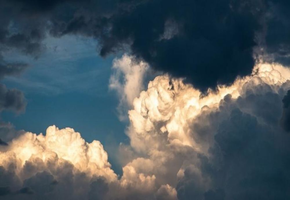 Cod galben de furtună în Prahova și Dâmbovița până la ora 23.00