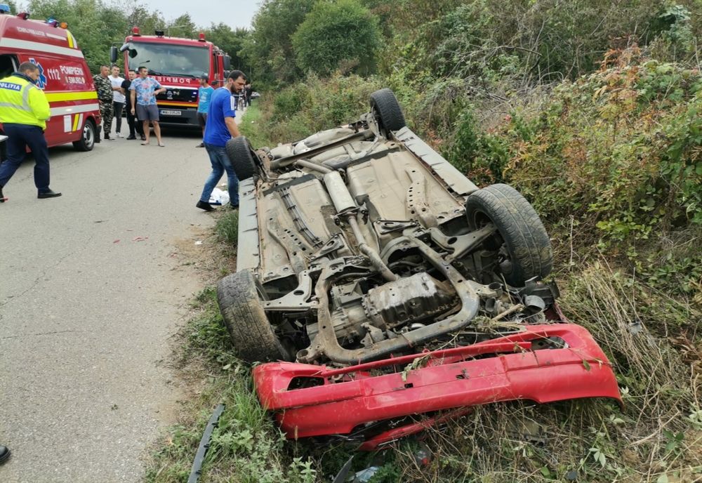 Mamă și copil, răniți într-un accident rutier, în Dâmbovița